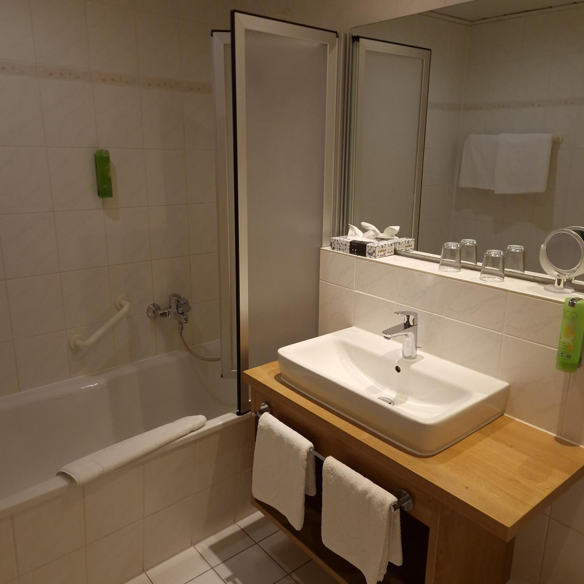 Bio-Hotel Uplaender Hof ヴィリンゲン エクステリア 写真