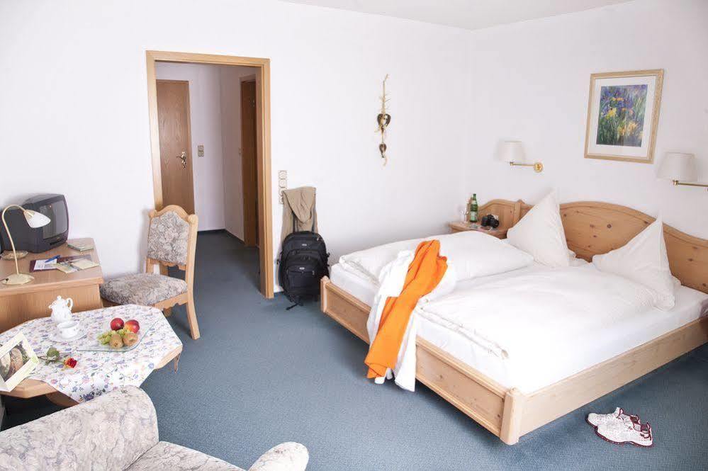 Bio-Hotel Uplaender Hof ヴィリンゲン エクステリア 写真